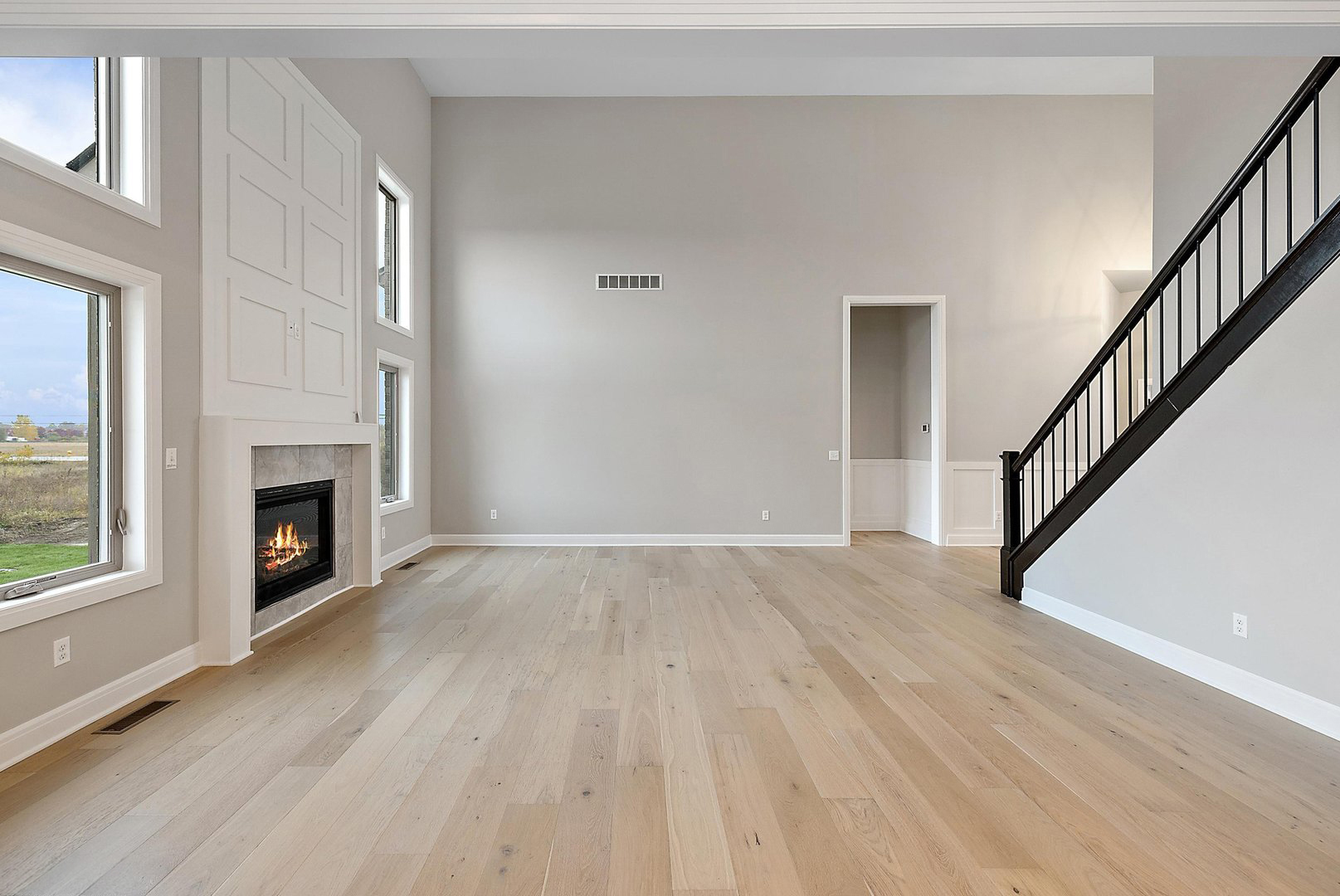 Salon vide 4 avant le home staging virtuel