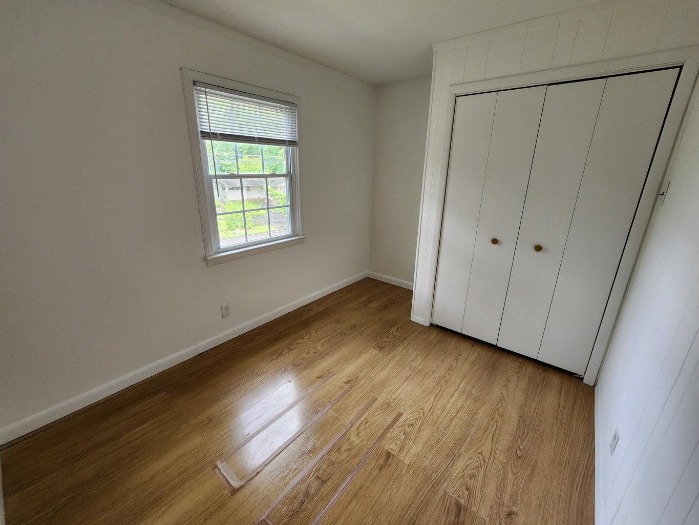 before virtual staging