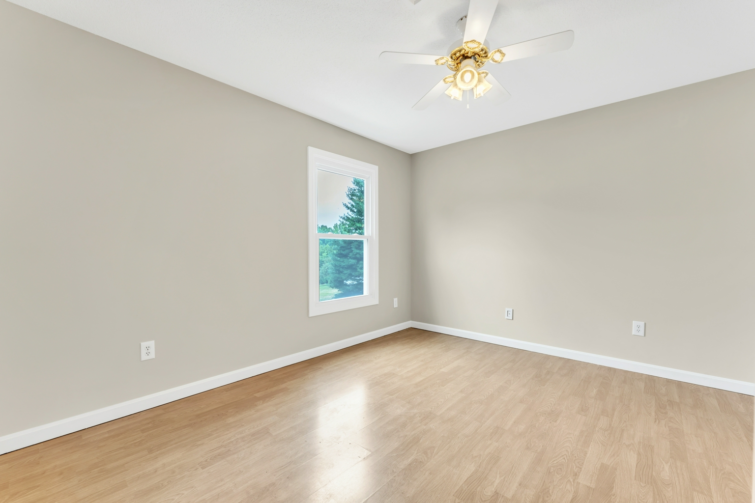 before virtual staging