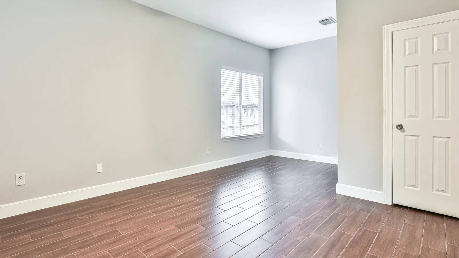 before of virtualstaging.com bedroom staging