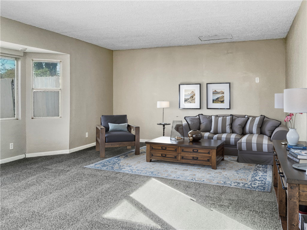 applydesign virtually staged living room