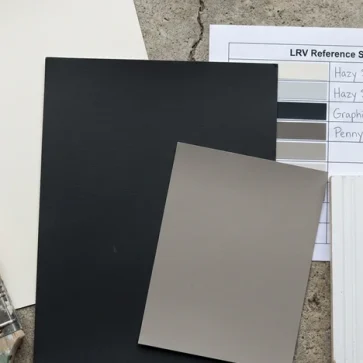 White House With Black Trim: Ideas for a High-Contrast Exterior
